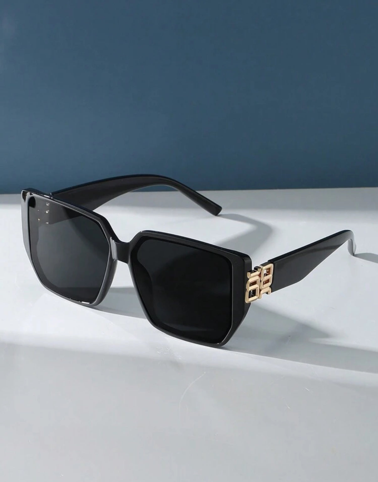 Black Squared Oversized Sunglasses